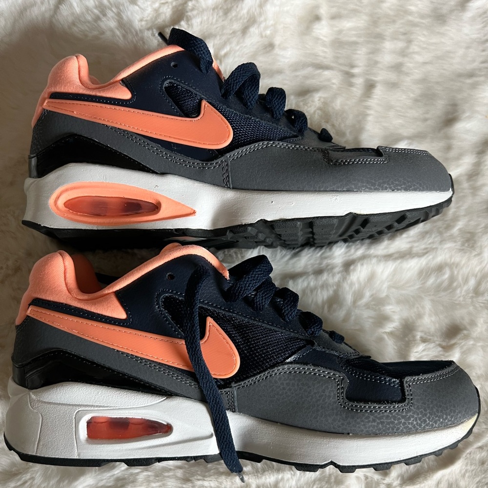 Nike Wmns Air Max ST Womens Running Shoes (705003-401) Size 7.5